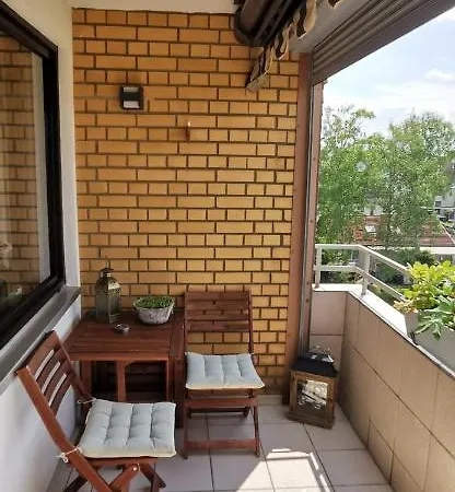 Private Nikola הנובר